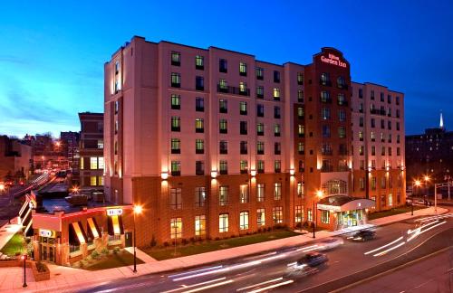 Hilton Garden Inn Worcester allows 18 year olds to book a room in Worcester