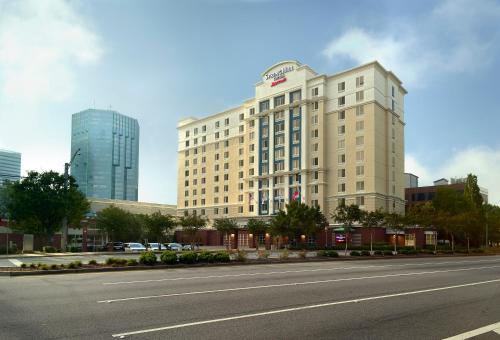 SpringHill Suites by Marriott Atlanta Buckhead allows 18 year olds to book a room in Atlanta