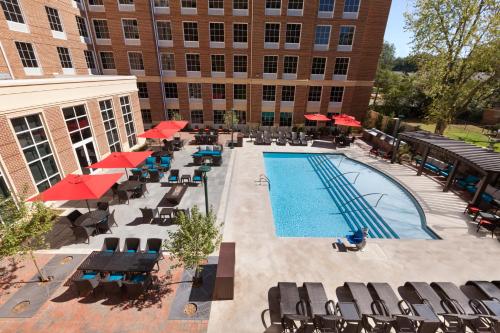 Homewood Suites By Hilton Charlotte Southpark allows 18 year olds to book a room in Charlotte