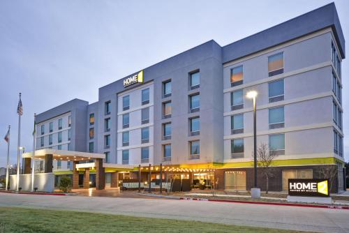 Home2 Suites By Hilton Dallas North Park allows 18 year olds to book a room in Dallas