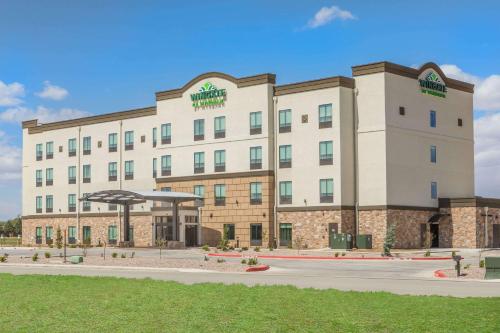 Wingate by Wyndham Lubbock allows 18 year olds to book a room in Lubbock