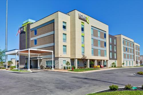 Home2 Suites By Hilton Dayton Vandalia allows 18 year olds to book a room in Dayton