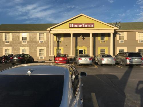 Hometown Inn & Suites allows 18 year olds to book a room in Tulsa