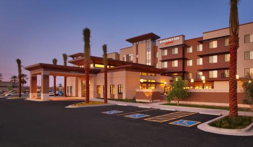 Residence Inn by Marriott Phoenix Gilbert allows 18 year olds to book a room in Gilbert