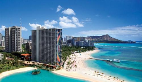 Hilton Hawaiian Village Waikiki Beach Resort allows 18 year olds to book a room in Honolulu 