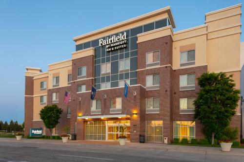 Fairfield Inn & Suites by Marriott Wichita Downtown allows 18 year olds to book a room in Wichita