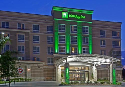 Holiday Inn Houston West Energy Corridor, an IHG Hotel allows 18 year olds to book a room in Houston