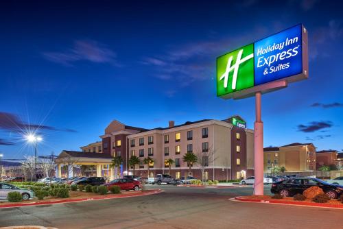 Holiday Inn Express & Suites El Paso Airport, an IHG Hotel allows 18 year olds to book a room in El Paso