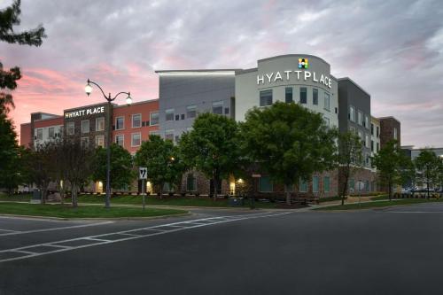 Hyatt Place Huntsville allows 18 year olds to book a room in Huntsville