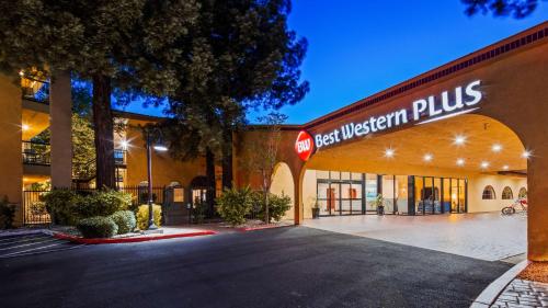 Best Western Plus Heritage Inn allows 18 year olds to book a room in Stockton