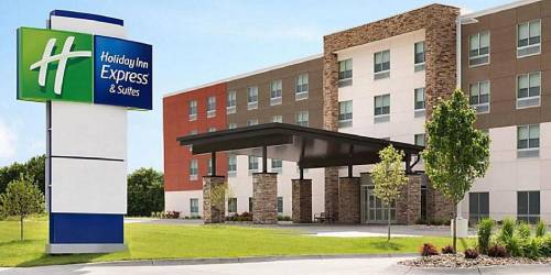 Holiday Inn Express & Suites - Dallas Park Central Northeast, an IHG Hotel allows 18 year olds to book a room in Dallas