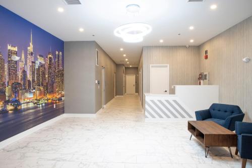 Peachtree Suites - Jersey City allows 18 year olds to book a room in Jersey City