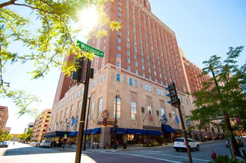 Hilton Milwaukee City Center allows 18 year olds to book a room in Milwaukee