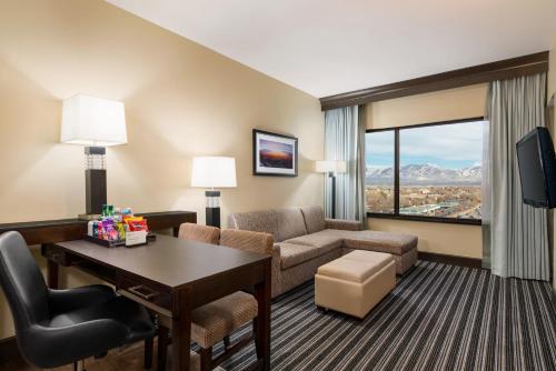 Embassy Suites by Hilton Salt Lake West Valley City allows 18 year olds to book a room in West Valley City