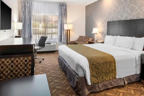 Glendale Hotel allows 18 year olds to book a room in Glendale