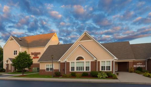 Residence Inn by Marriott Rochester West Greece allows 18 year olds to book a room in Rochester