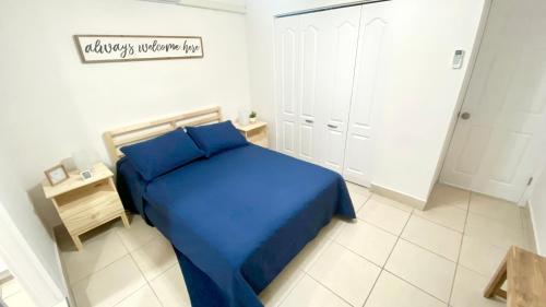 Modern apartment with two independent bedrooms allows 18 year olds to book a room in Hialeah