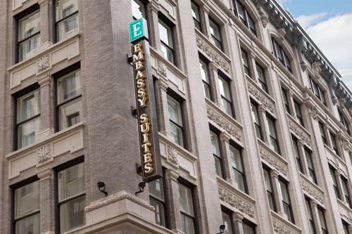 Embassy Suites Louisville Downtown allows 18 year olds to book a room in Louisville