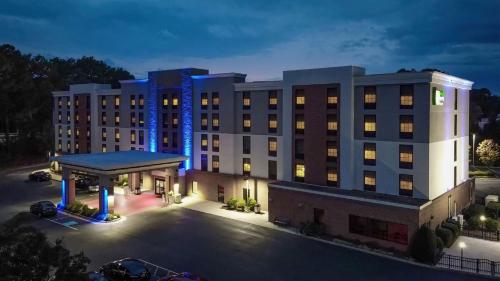 Holiday Inn Express & Suites Newport News, an IHG Hotel allows 18 year olds to book a room in Newport News