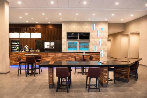 Courtyard by Marriott Mesa at Wrigleyville West allows 18 year olds to book a room in Mesa