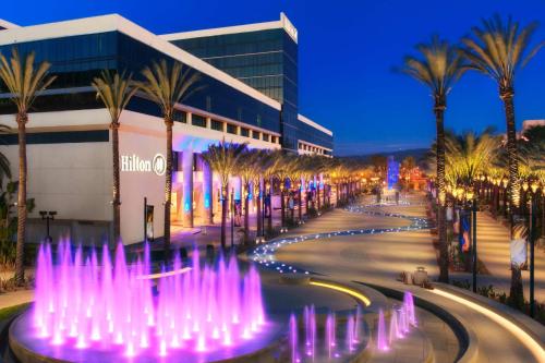 Hilton Anaheim allows 18 year olds to book a room in Anaheim