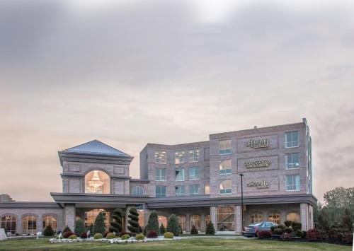 The Delavan Hotel allows 18 year olds to book a room in Buffalo