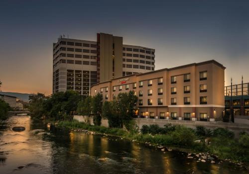 Courtyard by Marriott Reno Downtown/Riverfront allows 18 year olds to book a room in Reno