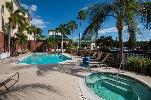 Hilton Garden Inn Tampa Ybor Historic District allows 18 year olds to book a room in Tampa