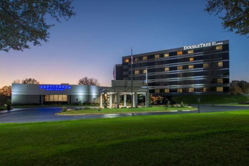 DoubleTree by Hilton Winston Salem - University, NC allows 18 year olds to book a room in Winston-Salem