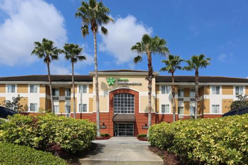 Extended Stay America Suites - Orlando - Convention Center - Universal Blvd allows 18 year olds to book a room in Orlando