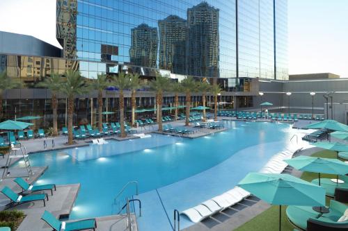 Hilton Grand Vacations Club Elara Center Strip Las Vegas allows 18 year olds to book a room in Las Vegas