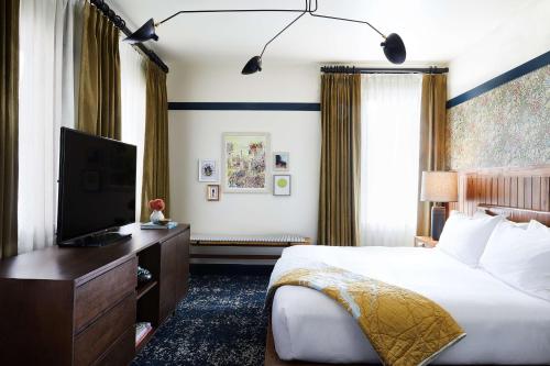 Hotel Revival Baltimore, part of JdV by Hyatt allows 18 year olds to book a room in Baltimore