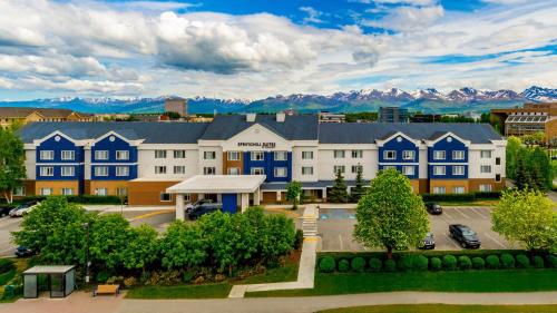 SpringHill Suites Anchorage Midtown allows 18 year olds to book a room in Anchorage