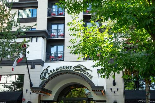 The Paramount Hotel Portland allows 18 year olds to book a room in Portland