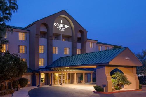 Country Inn & Suites by Radisson, Mesa, AZ allows 18 year olds to book a room in Mesa