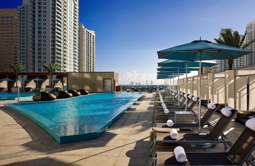 Kimpton EPIC Hotel, an IHG Hotel allows 18 year olds to book a room in Miami