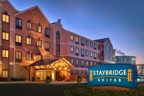 Staybridge Suites Omaha 80th and Dodge, an IHG Hotel allows 18 year olds to book a room in Omaha