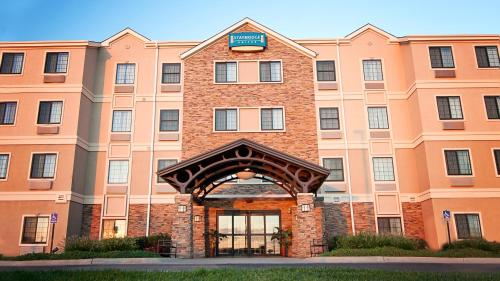 Staybridge Suites Wichita, an IHG Hotel allows 18 year olds to book a room in Wichita