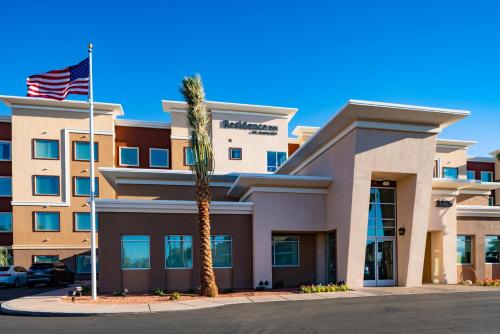 Residence Inn Las Vegas South/Henderson allows 18 year olds to book a room in Henderson