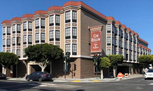 Cow Hollow Inn and Suites allows 18 year olds to book a room in San Francisco