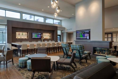 Residence Inn by Marriott Columbus Airport allows 18 year olds to book a room in Columbus 