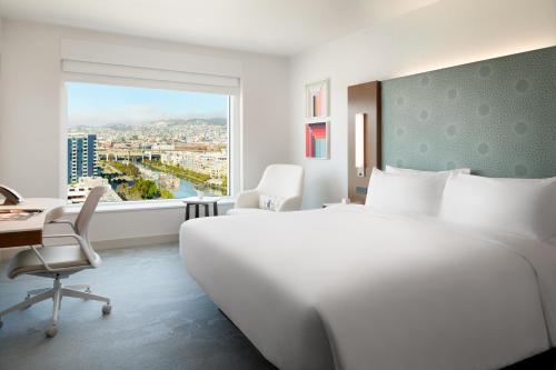 LUMA Hotel San Francisco allows 18 year olds to book a room in San Francisco