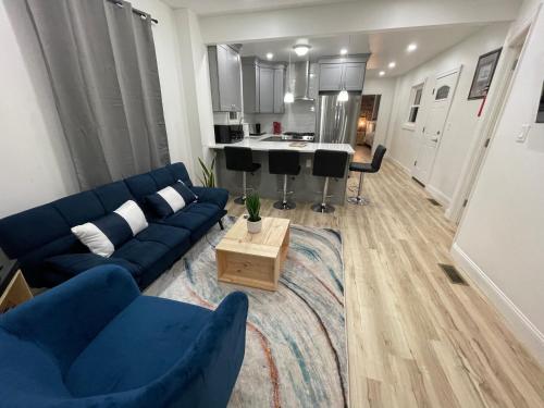 Modern Luxury Apartment near NYC allows 18 year olds to book a room in Jersey City