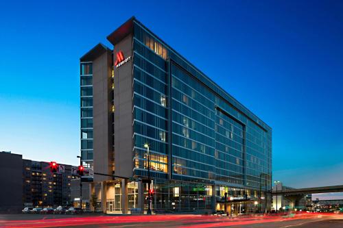 Omaha Marriott Downtown at the Capitol District allows 18 year olds to book a room in Omaha