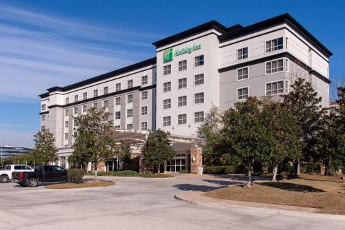 Holiday Inn Baton Rouge College Drive I-10, an IHG Hotel allows 18 year olds to book a room in Baton Rouge