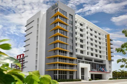 Four Points by Sheraton Coral Gables allows 18 year olds to book a room in Miami