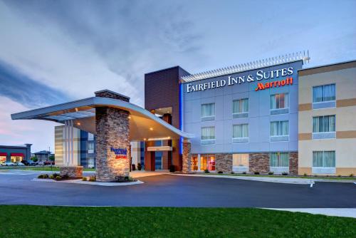 Fairfield Inn & Suites by Marriott Madison West/Middleton allows 18 year olds to book a room in Madison