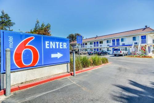 Motel 6-Stockton, CA - Charter Way West allows 18 year olds to book a room in Stockton