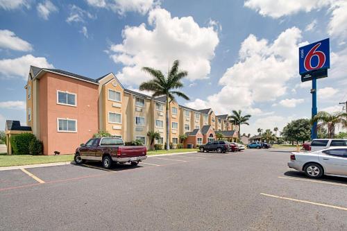 Motel 6-McAllen, TX - East allows 18 year olds to book a room in McAllen