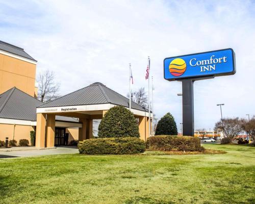 Comfort Inn Near Fort Bragg allows 18 year olds to book a room in Fayetteville